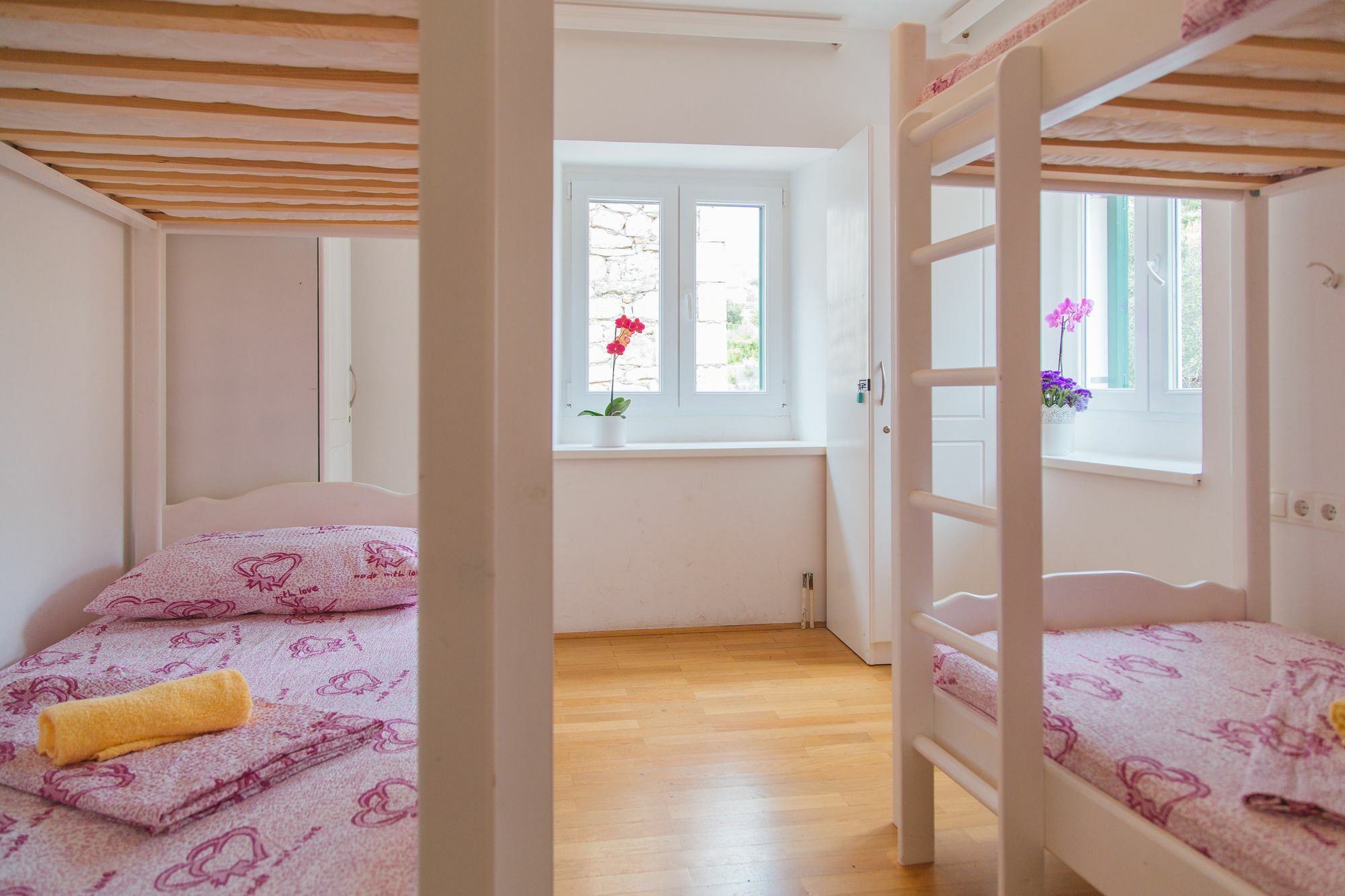 Хостел Cheap Sleep Marinero (Adults Only) Хвар Экстерьер фото